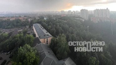 ГОРИТЬ і ВИБУХАЄ! ВІД ранку в МОСКВІ МАСШТАБНА пожежа на НПЗ