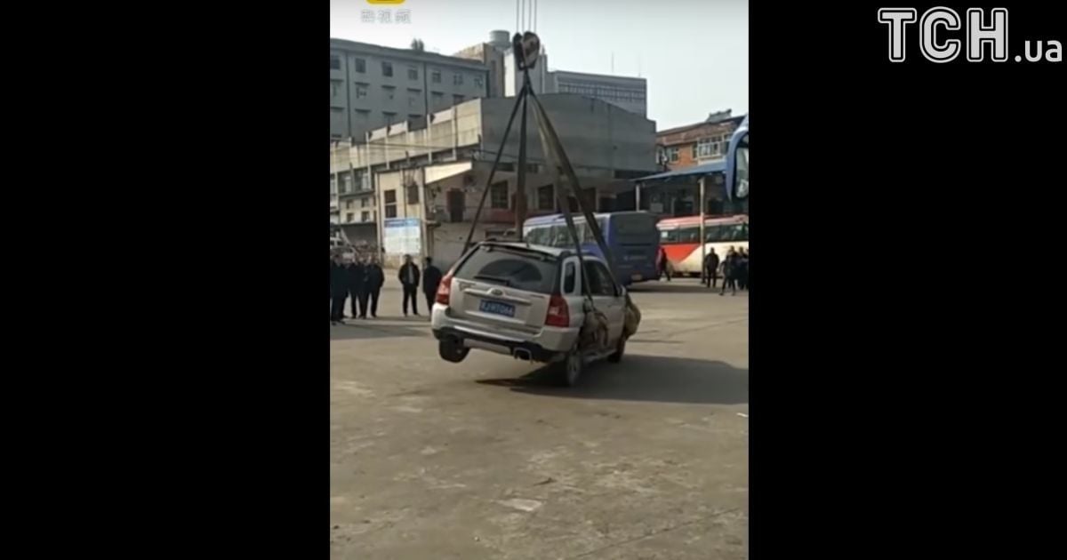 Неправильна парковка закине ваше авто на дах будинку
