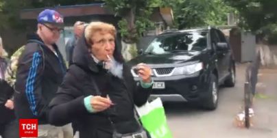 Прихильники "Опозиційної платформи – За життя" прийшли захищати NewsOne