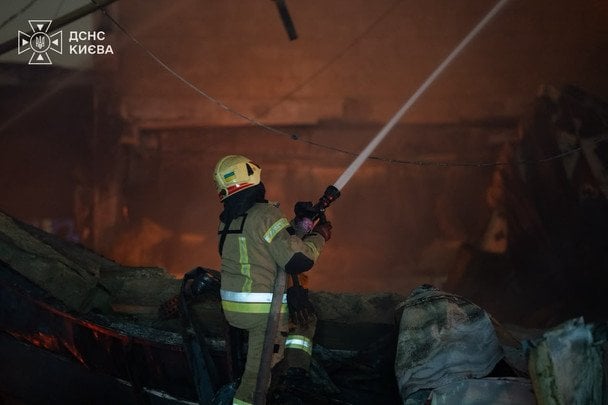 Вибухає над землею: РФ вдарила по історичному центру Києва «Іскандером» із касетною боєголовкою