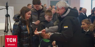 До України прибув кардинал від Папи Римського, який благословив боротьбу за свободу