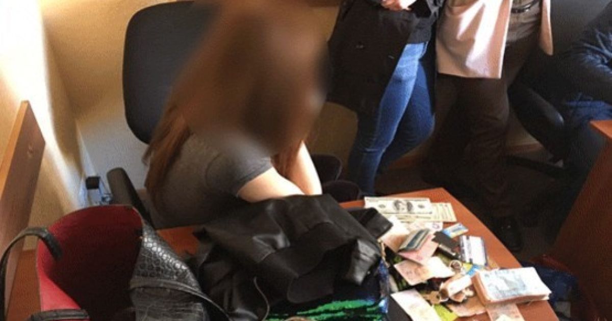 Інтернет-"полуничка": у Черкасах правоохоронці накрили порностудію із 30 дівчатами _3 / © Департамент коммуникаций Нацполиции Украины