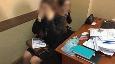 Інтернет-"полуничка": у Черкасах правоохоронці накрили порностудію із 30 дівчатами _4 / © Департамент комунікації Нацполіції України