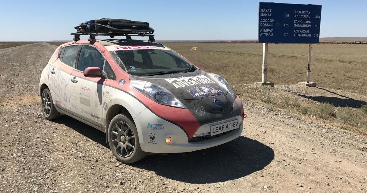 Шотландцы завершили трансконтинентальный пробег на Nissan Leaf