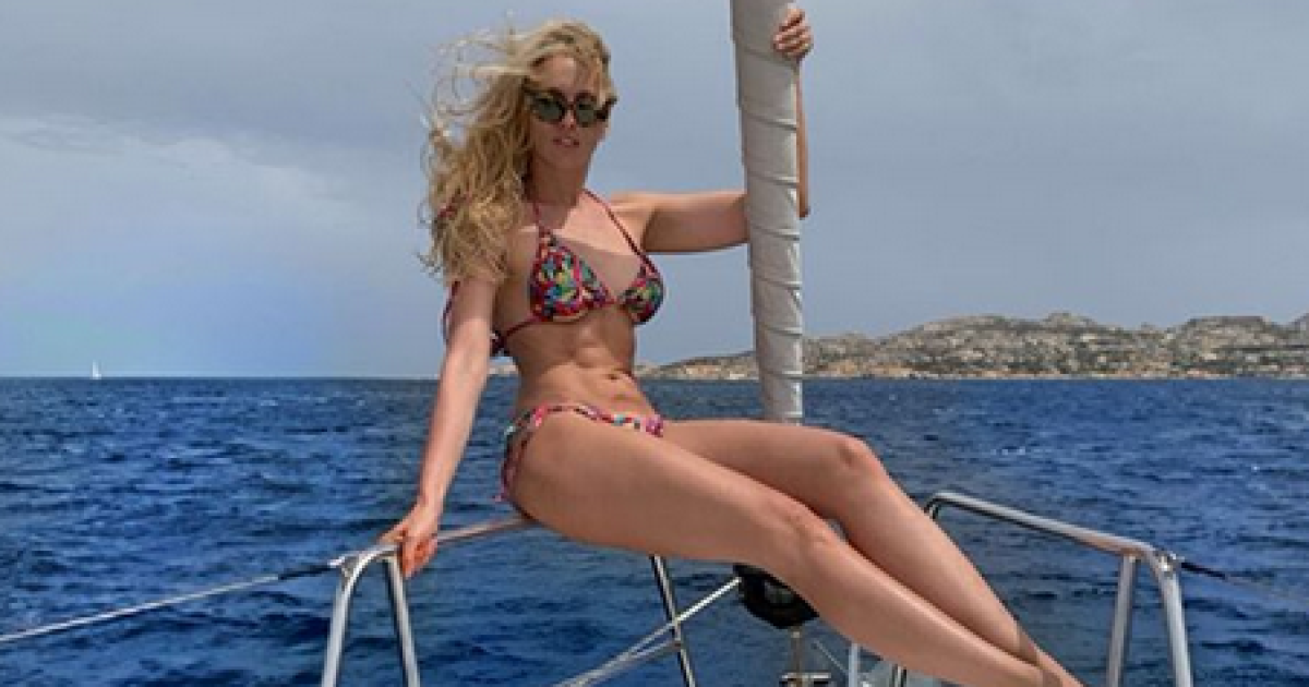 Оля Полякова