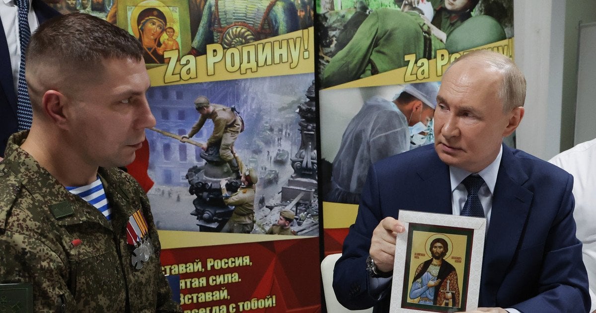 Президент Росії Володимир Путін у військовому госпіталі