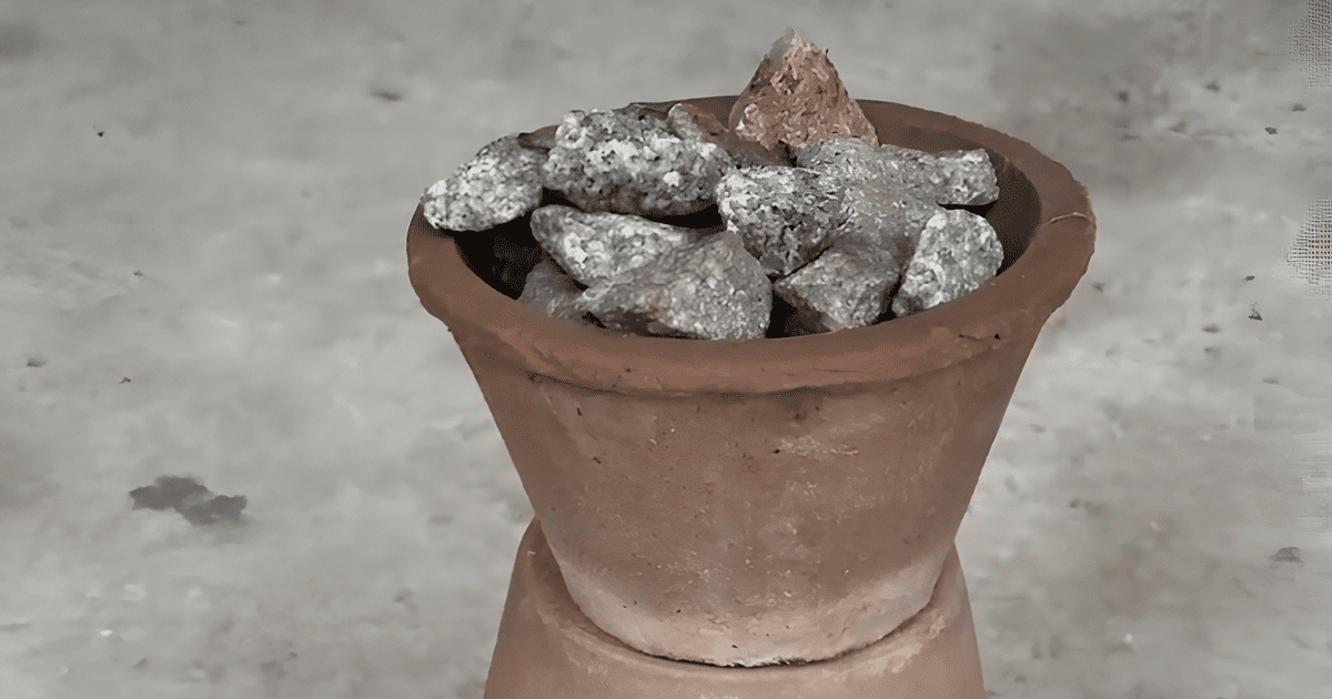 Теракотовий обігрівач для теплиці instagram.com_anya_thegarden_fairy