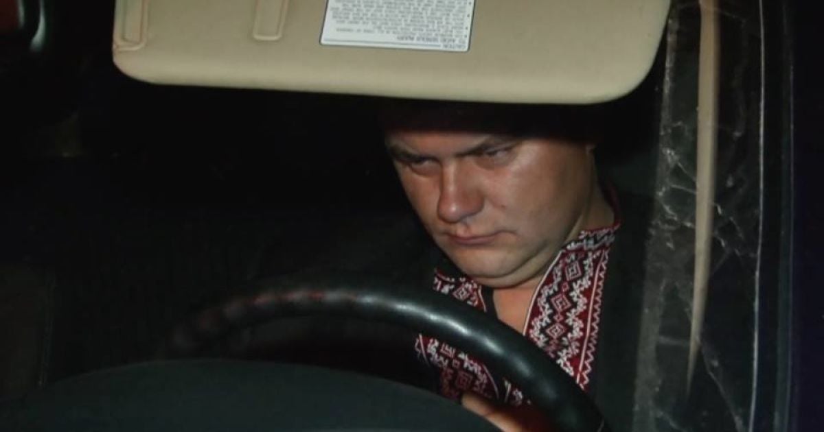 Таможенник утверждает, что пил только компот