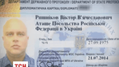 Под Киевом российский атташе не разминулся с отбойником и отказался проходить тест на алкоголь