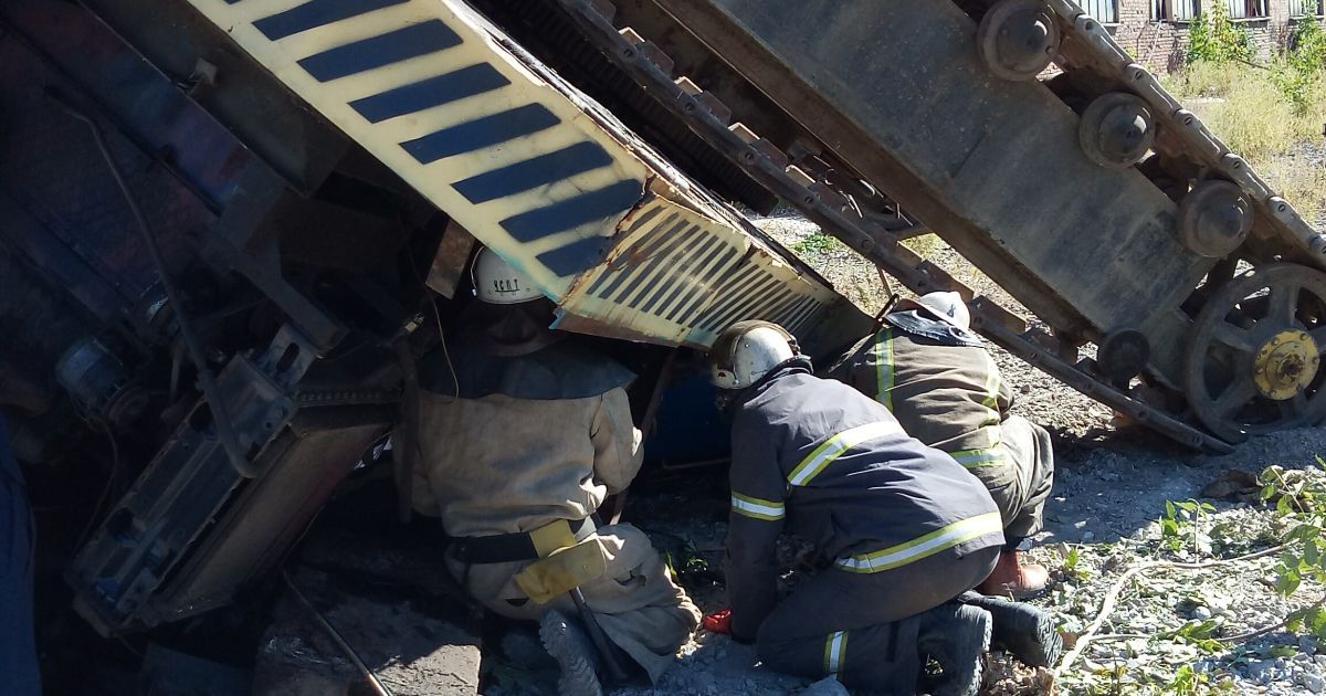 перекинувся кран у харкові_2 / © Управління ДСНС у Харківській області