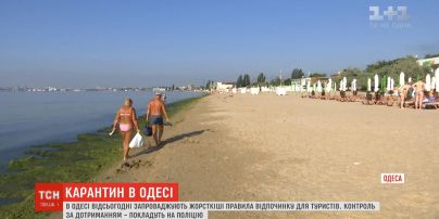 Курортна Одеса вводить жорсткіші правила відпочинку туристів на пляжах