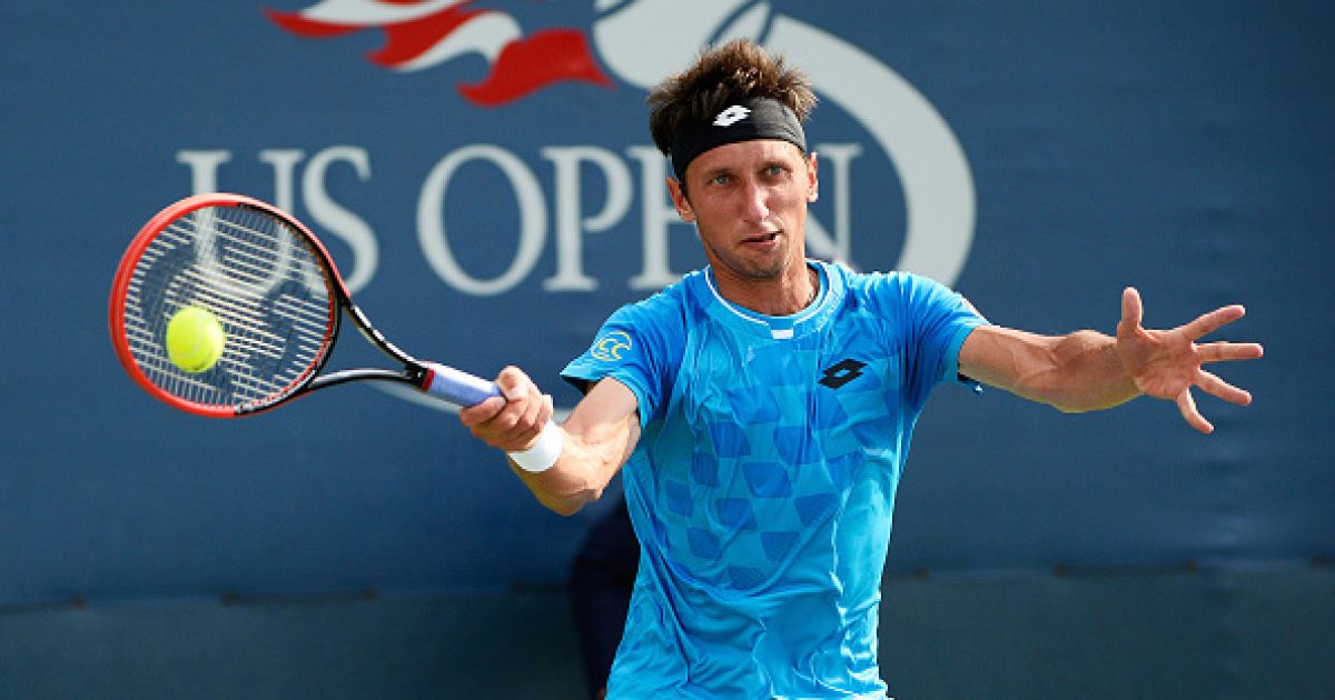 Стаховский переиграл Марченко