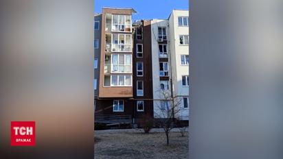 Российские оккупанты попали снарядом в жилой дом в Буче