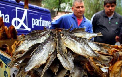 В Киеве запретили продажу вяленой рыбы из-за смертельного отравления