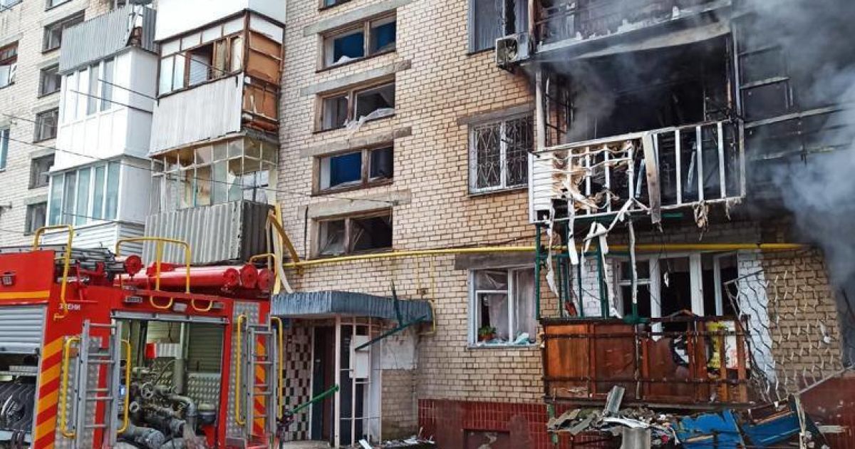 РФ знову обстріляла Херсон: відомо про 7 поранених, один з них - у важкому стані