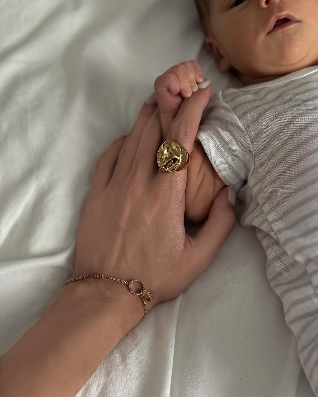 Жена и сын Макса Михайлюка / © instagram.com/dasha_khlystun