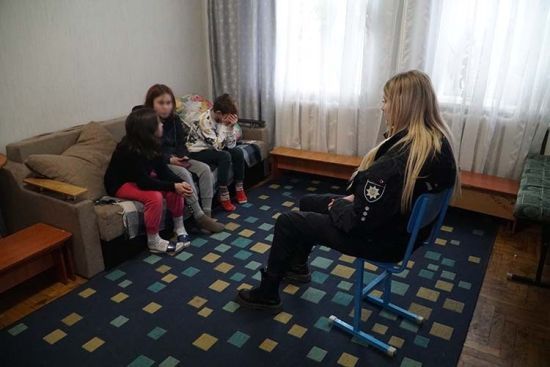 Діти з Хмельниччини втекти поїздом від горе-батьків: де їх знайшли