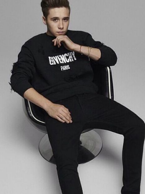 Бруклин Бекхэм в рекламной кампании Givenchy осень-зима 2015-2016 / © Instagram