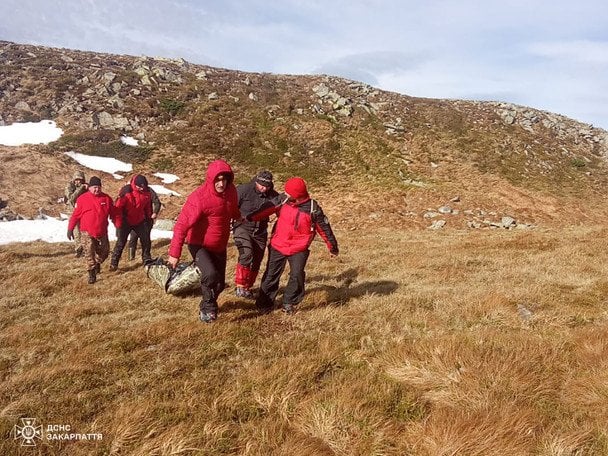 На Рахівщині у горах знайшли тіла двох туристів із Вінниччини / © ДСНС