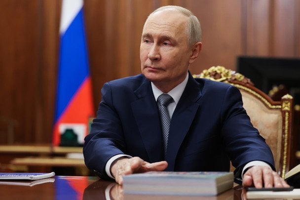 Путіна приберуть його поплічники - командир "Ахілессу"