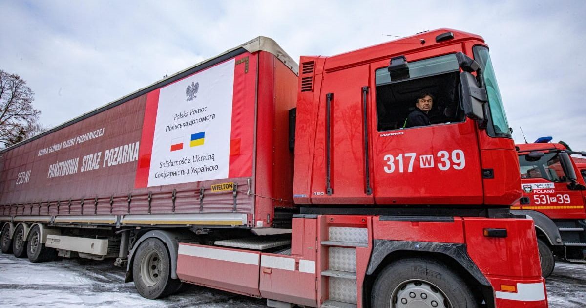 Європейські країни максимально спростили проїзд гуманітарних вантажів для України
