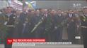 В Одессе продолжается торжественное шествие к памятнику неизвестному матросу