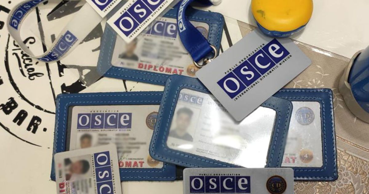Удостоверение ОБСЕ за 1,5 тыс. евро: в Киеве разоблачили мошенников (фото)