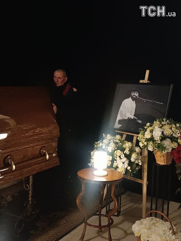 Прощання з ADAM у Києві — біля труни його батько / © ТСН