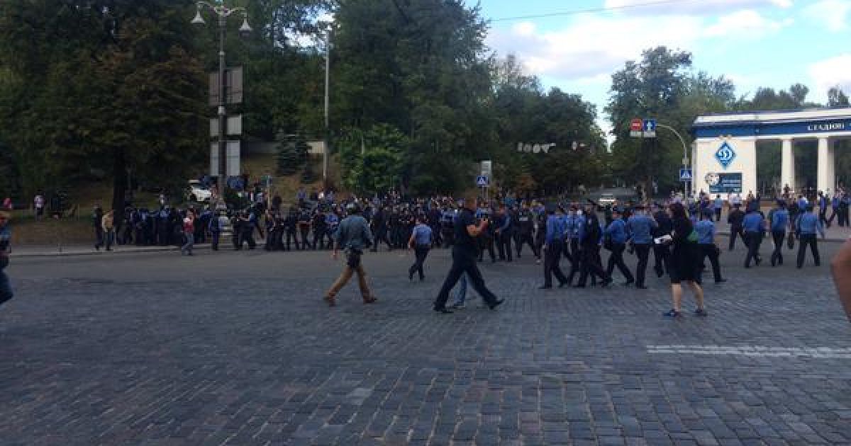 Фанаты "Легии" хулиганят