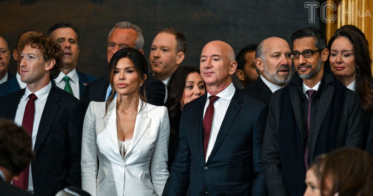 Лорен Санчес