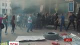 Протест "Азова" под "Киевгорстроем" закончился потасовкой с силовиками