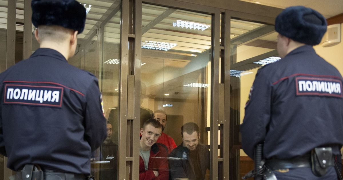 РФ в останній момент відзвітувала про долю українських моряків та зробила "цинічну пропозицію"