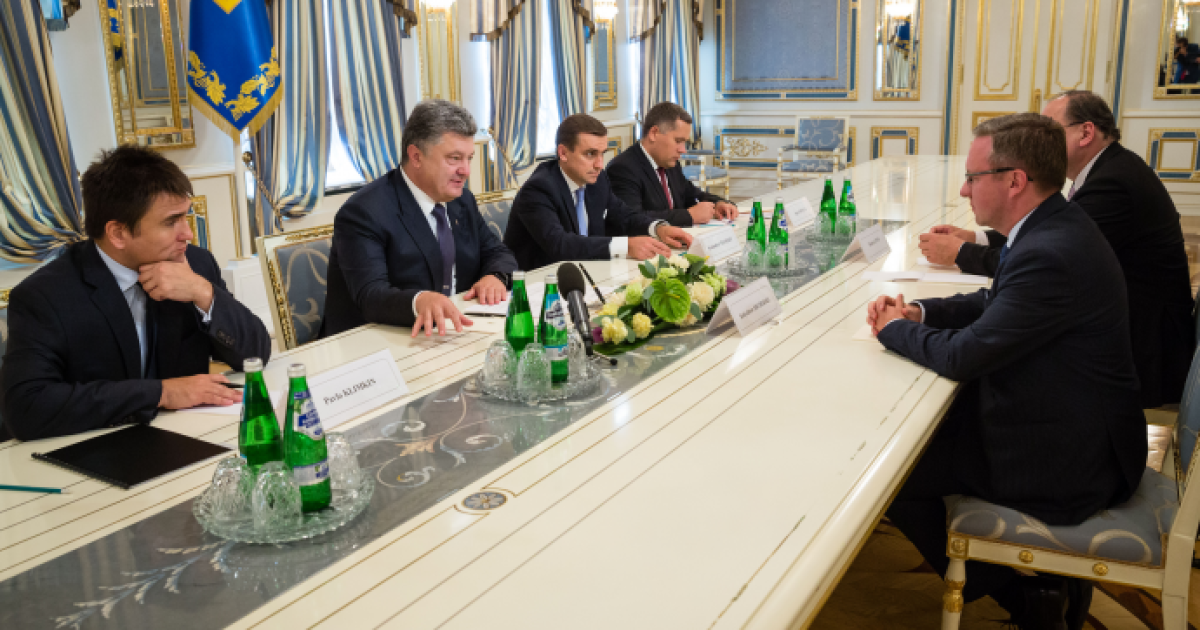 Порошенко провел встречу с Кшиштофом Щерским