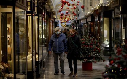 "12 правил Рождества": в Великобритании планируют ослабление карантинных ограничений к праздникам