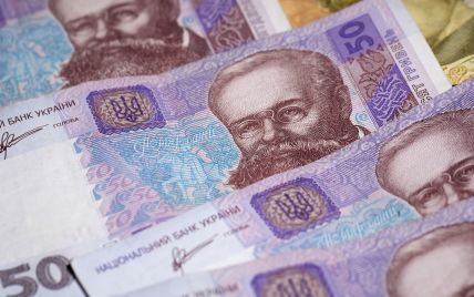 Госдолг Украины снизился на 6% в долларах, но ощутимо вырос в гривневом эквиваленте