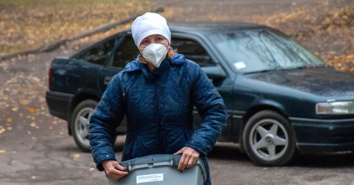 Количество инфицированных неуклонно растет: в каких регионах ситуация с коронавирусом 11 ноября самая плохая