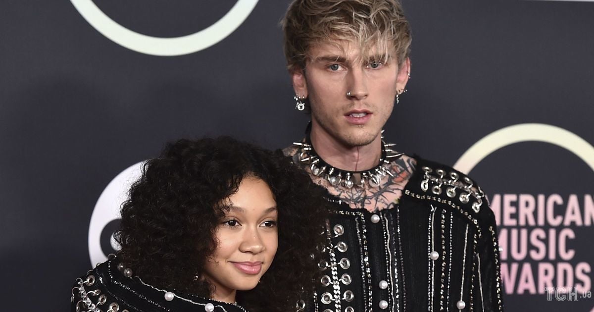 Machine Gun Kelly з дочкою