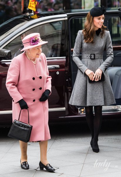 Королева Елизавета II и герцогиня Кембриджская Кэтрин / © Getty Images