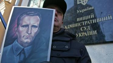 Проспекту Шухевича в столиці не буде: Київраду не зворушив навіть виступ сина