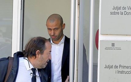 Іспанський суд присудив гравцю "Барселони" рік в'язниці за фінансові махінації