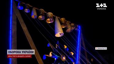 Трофеи из передовой превратились в музыку: в Калуше "Щедрик" исполнили на колоколах, сделанных из гильз