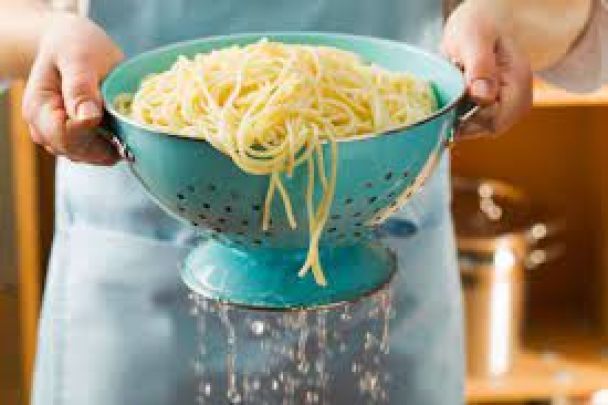 Как варить макароны, чтобы они не слипались