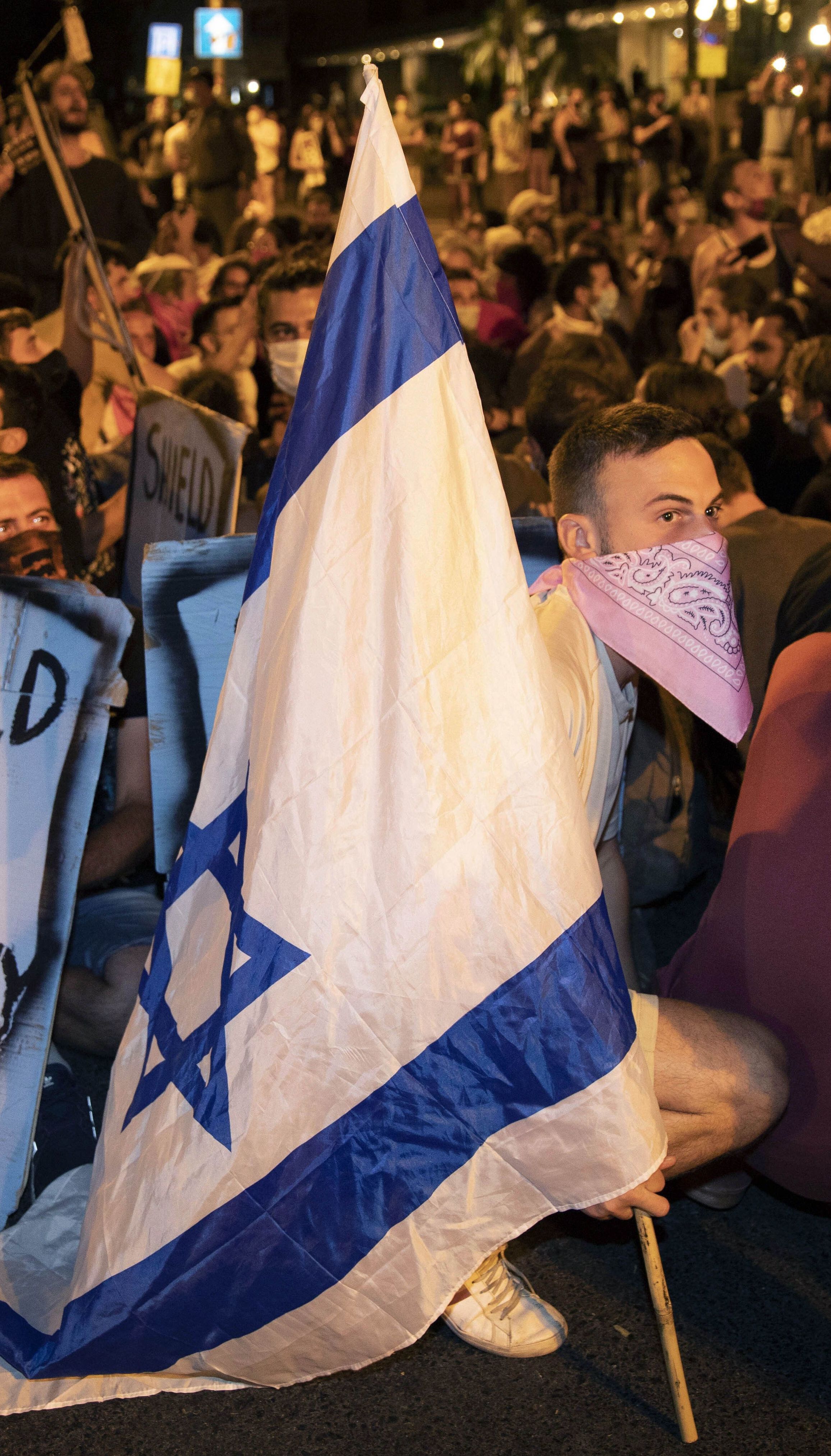 "Інкубатори коронавірусу": в Ізраїлі тривають багатотисячні протести проти Нетаньяху