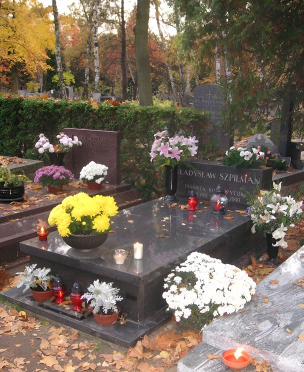 Могила Владислава Шпільмана на військовому кладовищі Повонзкі у Варшаві / Wikipedia
