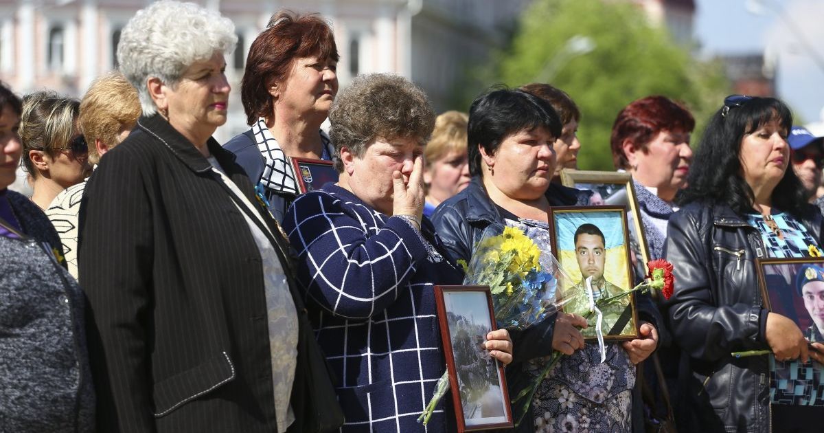 Хода матерів загиблих українських військових_4 / © УНІАН