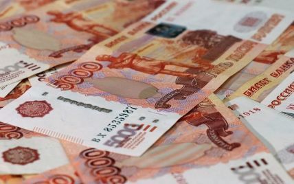 Великобритания запретила ввозить в Россию фунты стерлингов