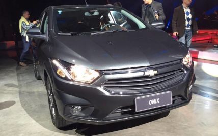 В Бразилии Chevrolet представил обновленный хэтчбек Onix