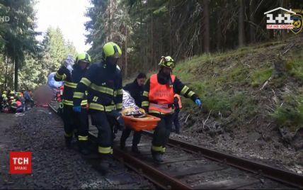 Аварія потягів у Чехії: причиною ДТП став людський фактор