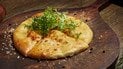 Хачапурі з моцарелою та зеленню