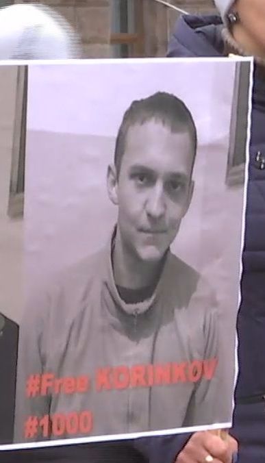 Родини полонених Глондаря та Корінькова продовжують боротись за їхнє звільнення